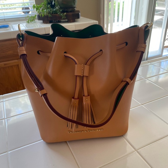 Dooney & Bourke leather bucket drawstring Serena bag from the Montecito line SET - Picture 4 of 11